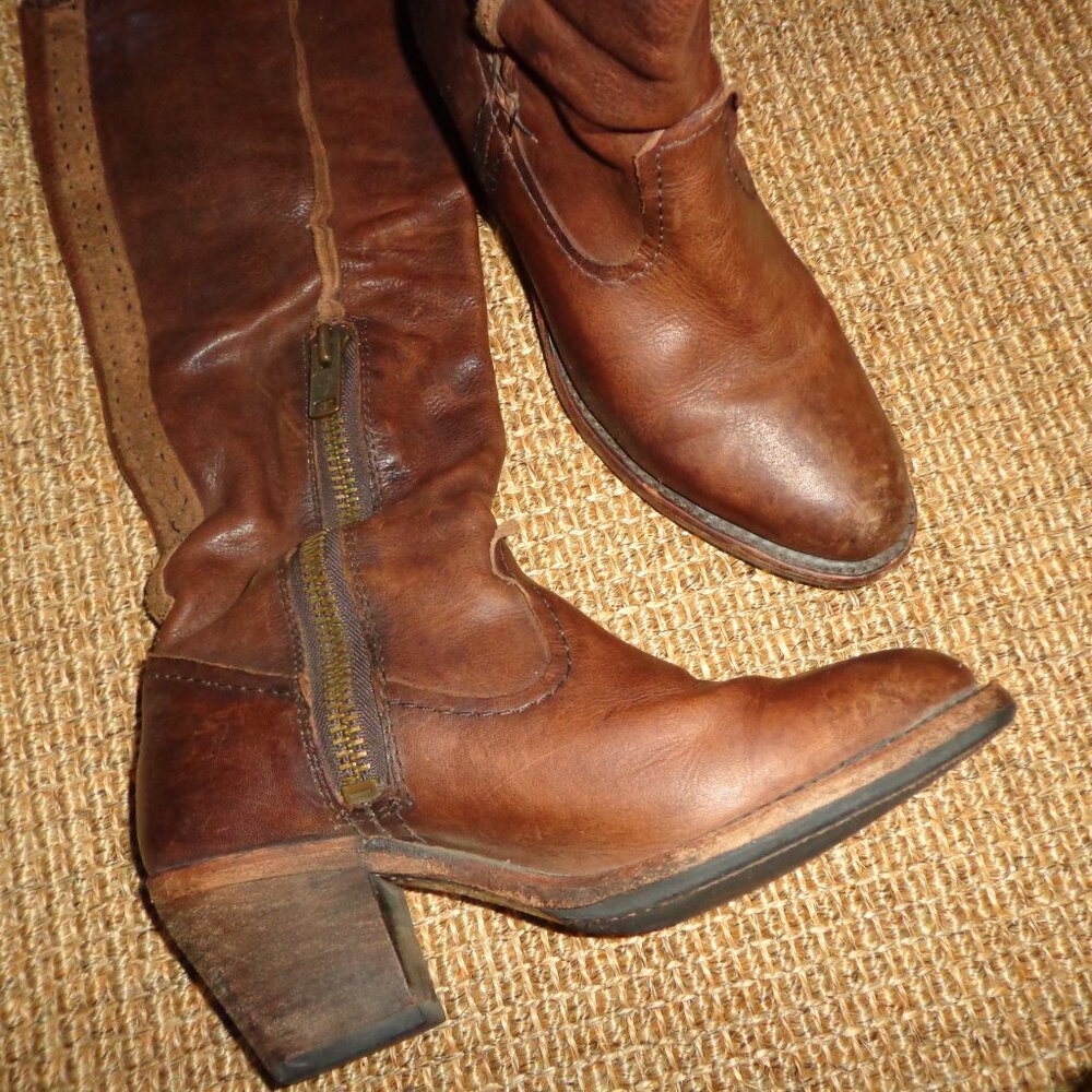 FIRM FRYE Distressed Leather Boots 6.5B Brown 1/2 Side Zip Closure Detailing